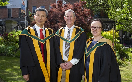 Royal Irish Academy invites UCD professors to sign members\' book, Ireland\'s highest academic honour